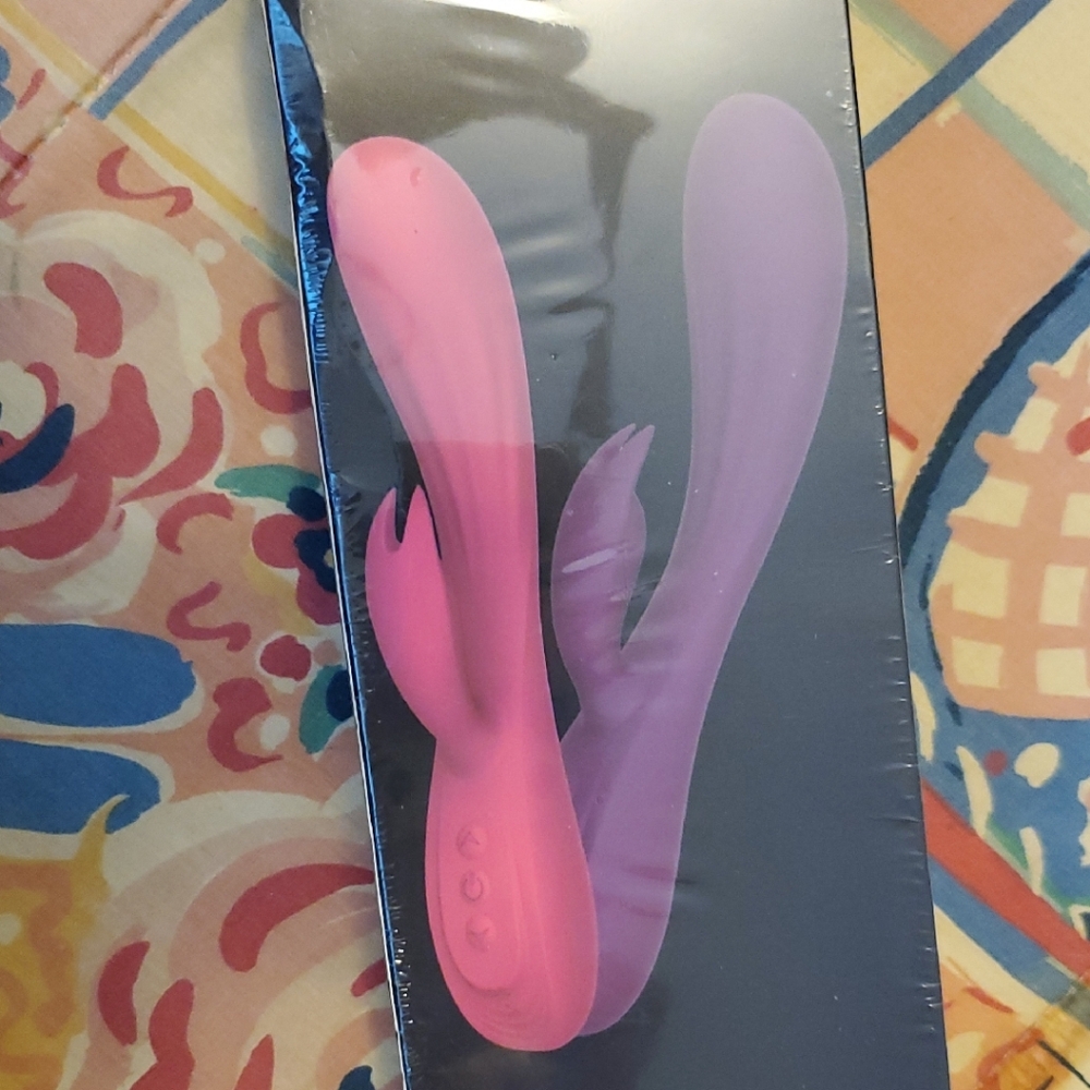 Dual-Tone Women's Massager